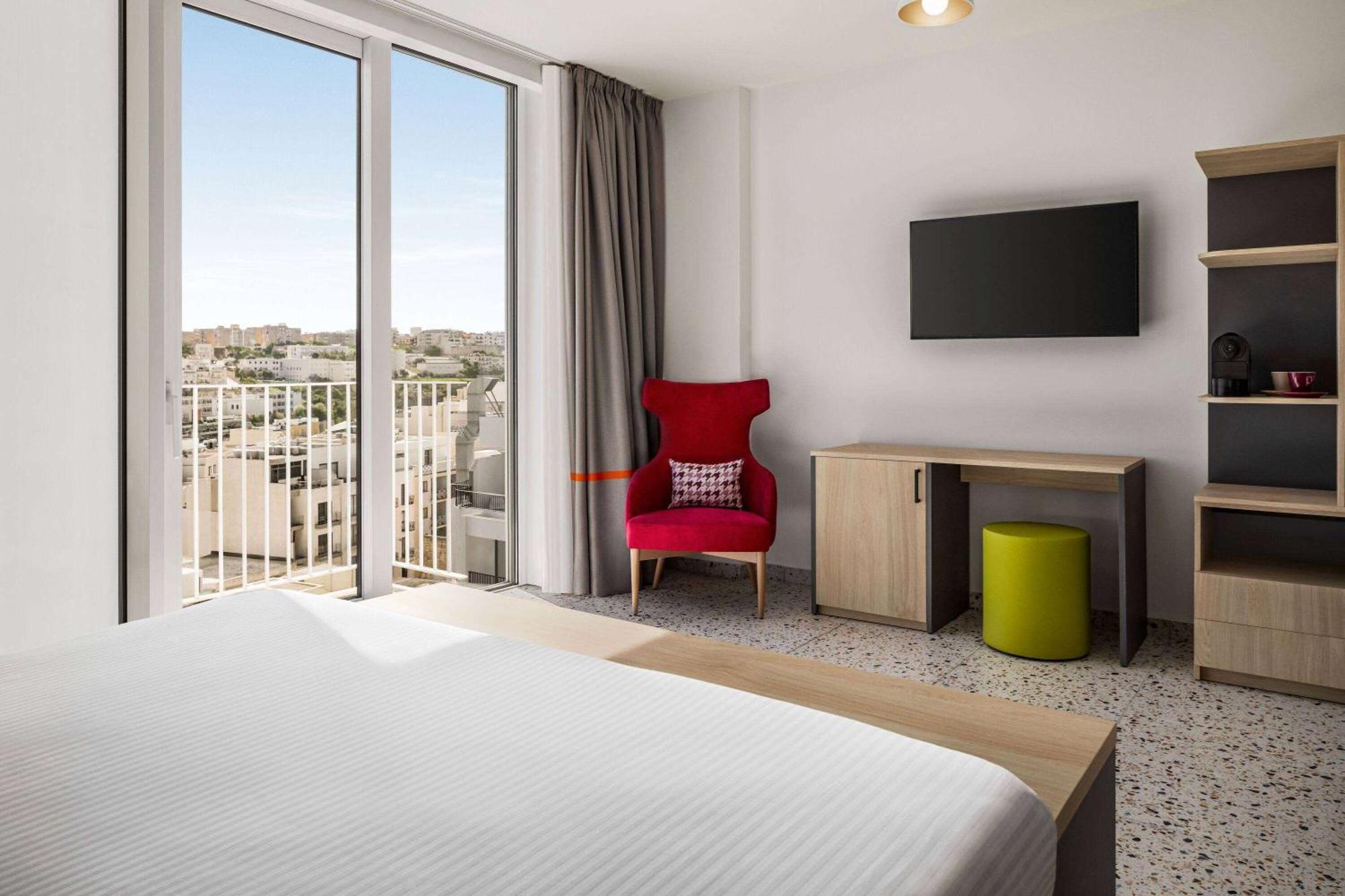 Quadro Hotel, Trademark Collection By Wyndham سانت جوليان المظهر الخارجي الصورة